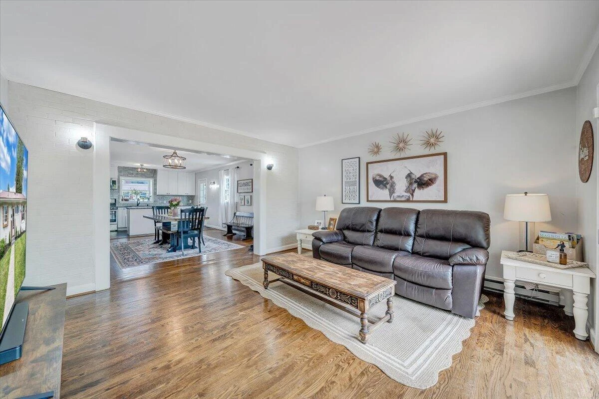 5131 Hazelridge RD NW - Photo 17
