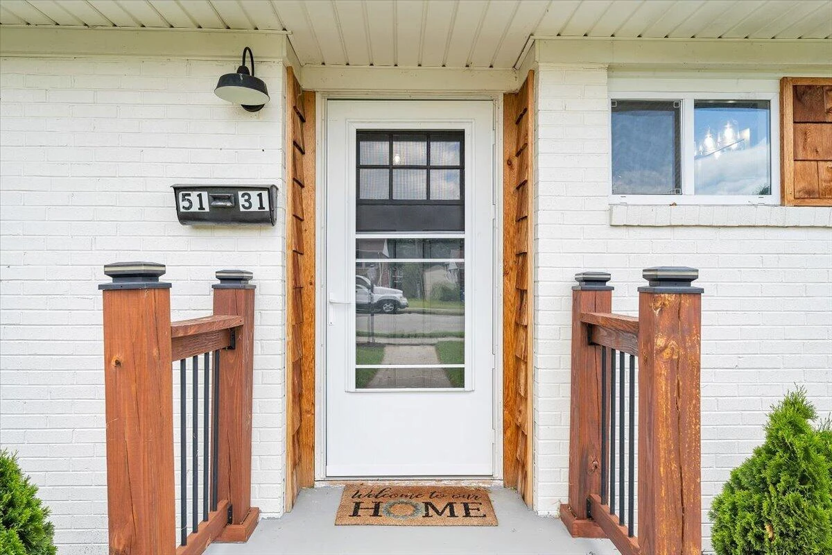 5131 Hazelridge RD NW - Photo 3