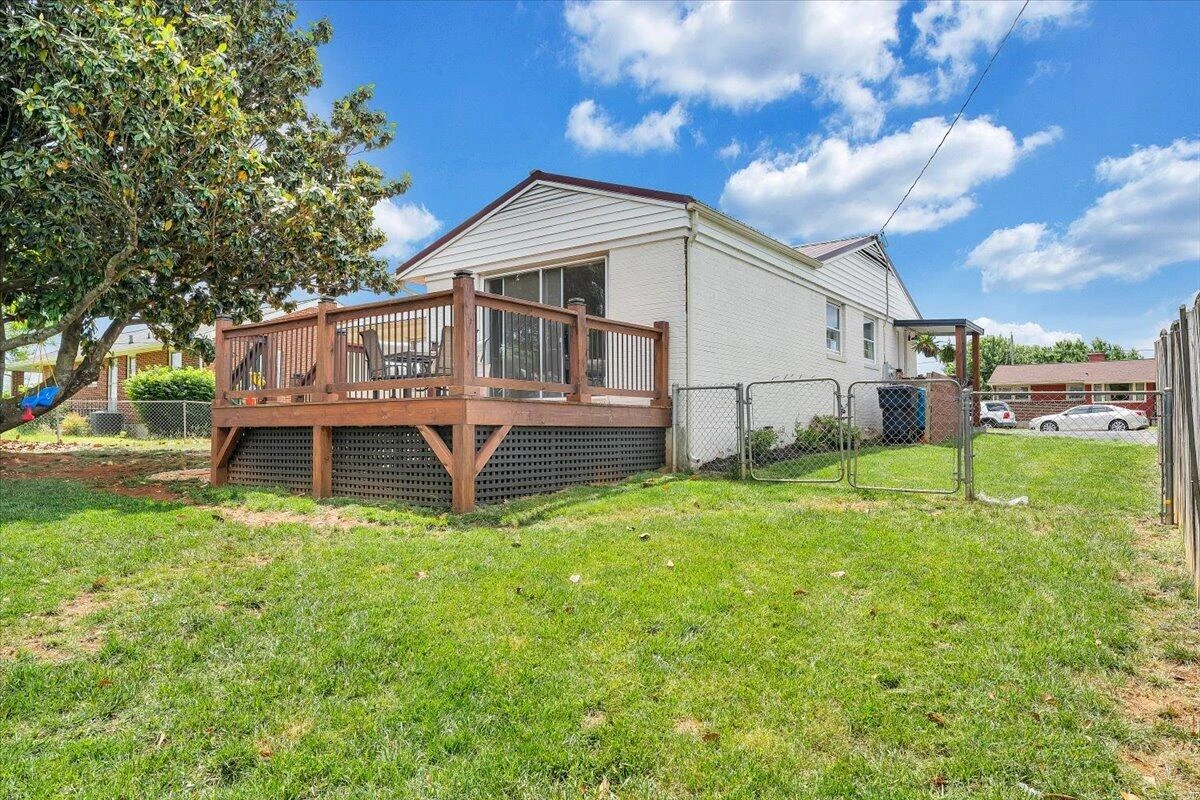 5131 Hazelridge RD NW - Photo 37
