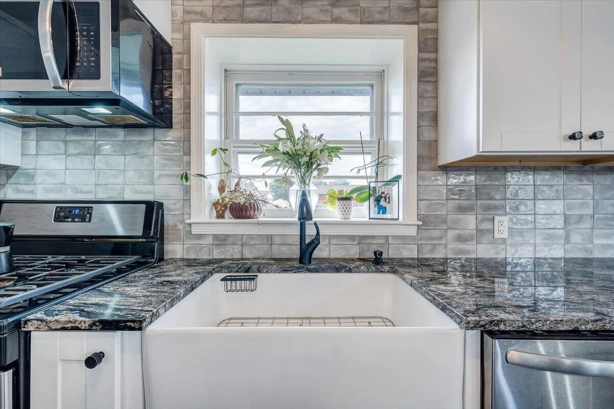 5131 Hazelridge RD NW - Photo 9