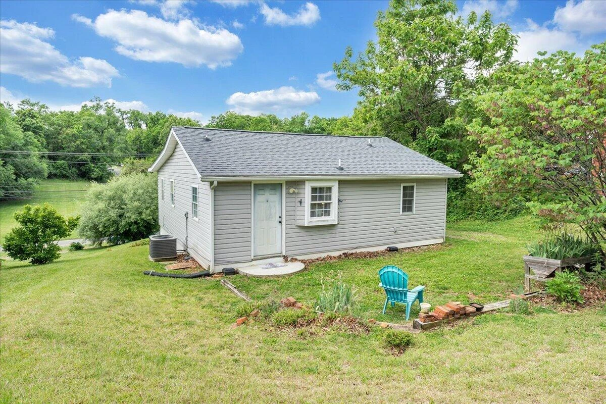 5025 Salem Tpke NW - Photo 14