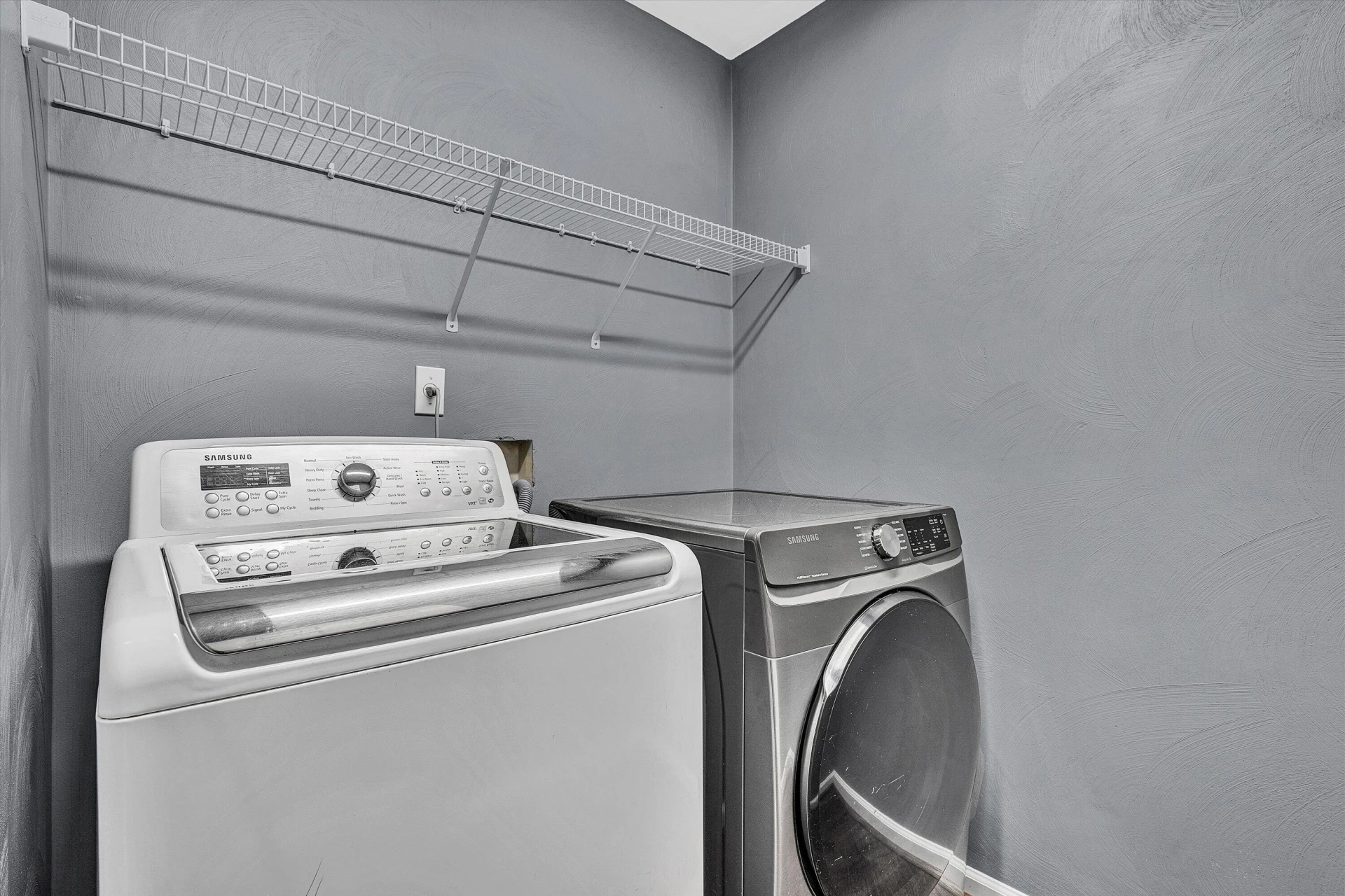 4513 Lomond CIR - Photo 21