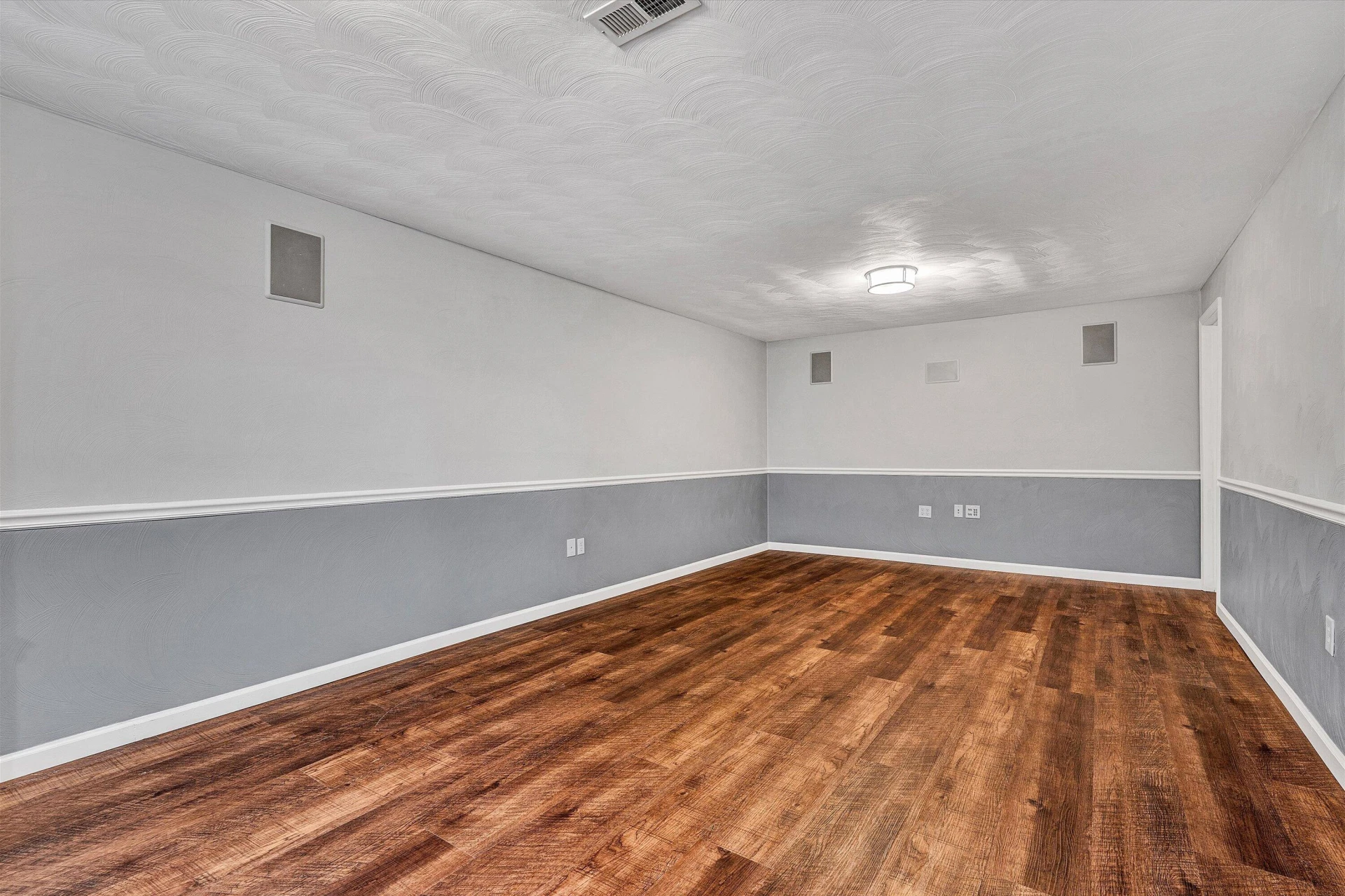4513 Lomond CIR - Photo 31