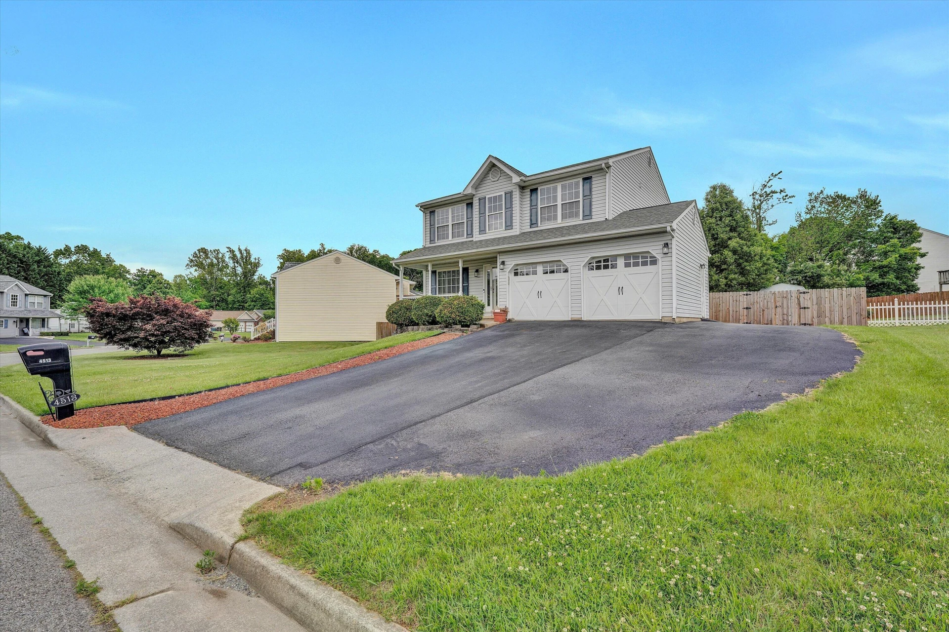 4513 Lomond CIR - Photo 42