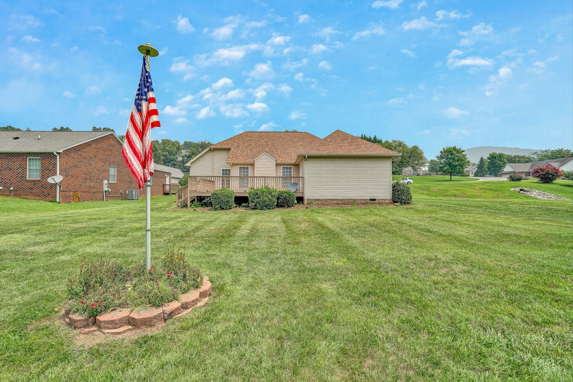 3516 Pinnacle Ridge RD NE - Photo 3