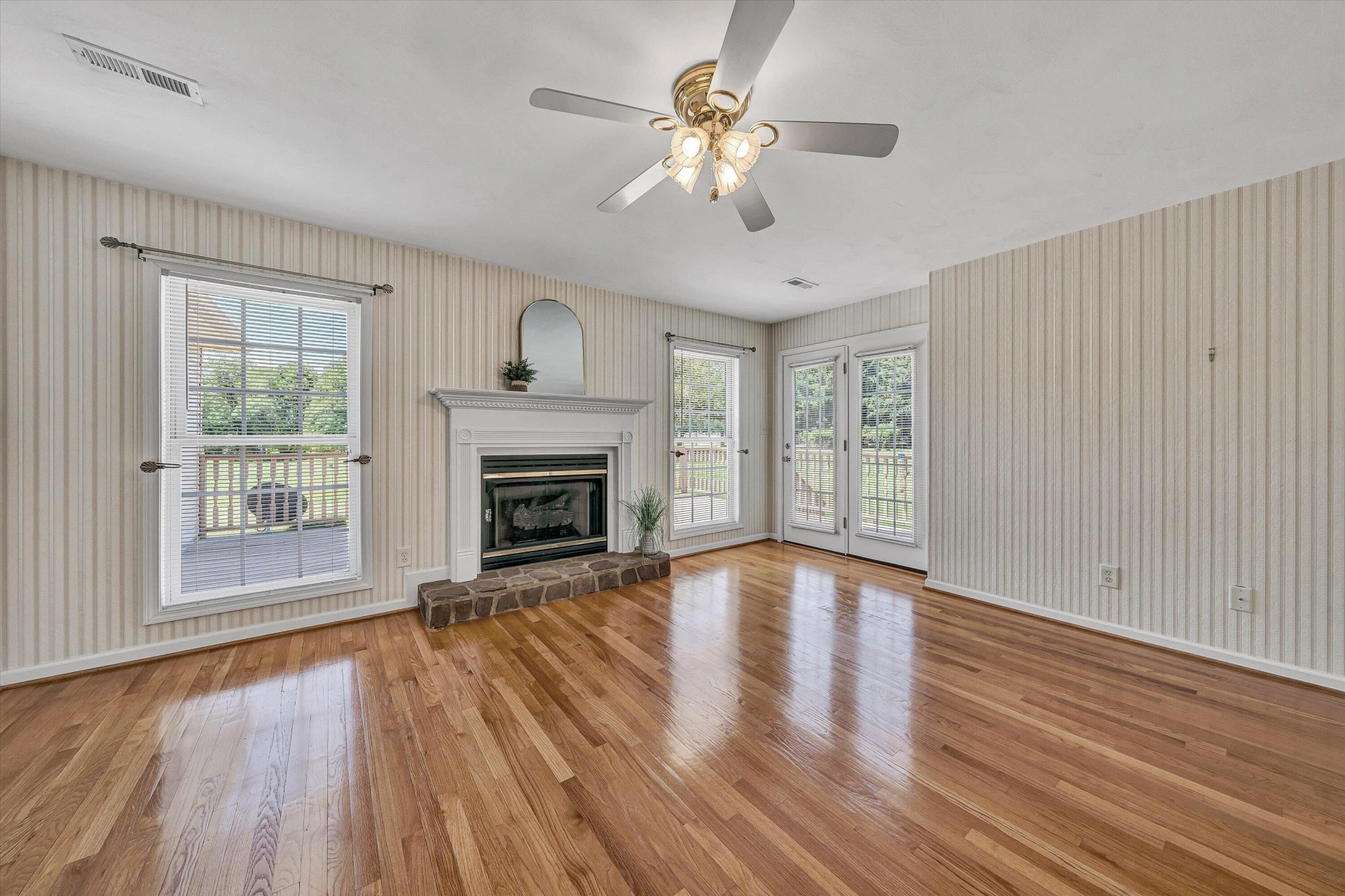 3516 Pinnacle Ridge RD NE - Photo 9