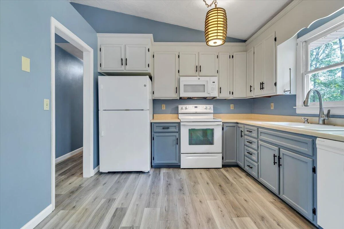 347 Roy RD - Photo 11