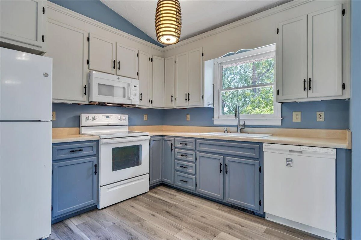 347 Roy RD - Photo 12