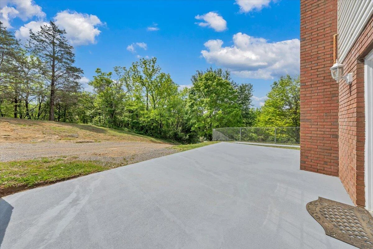 347 Roy RD - Photo 29