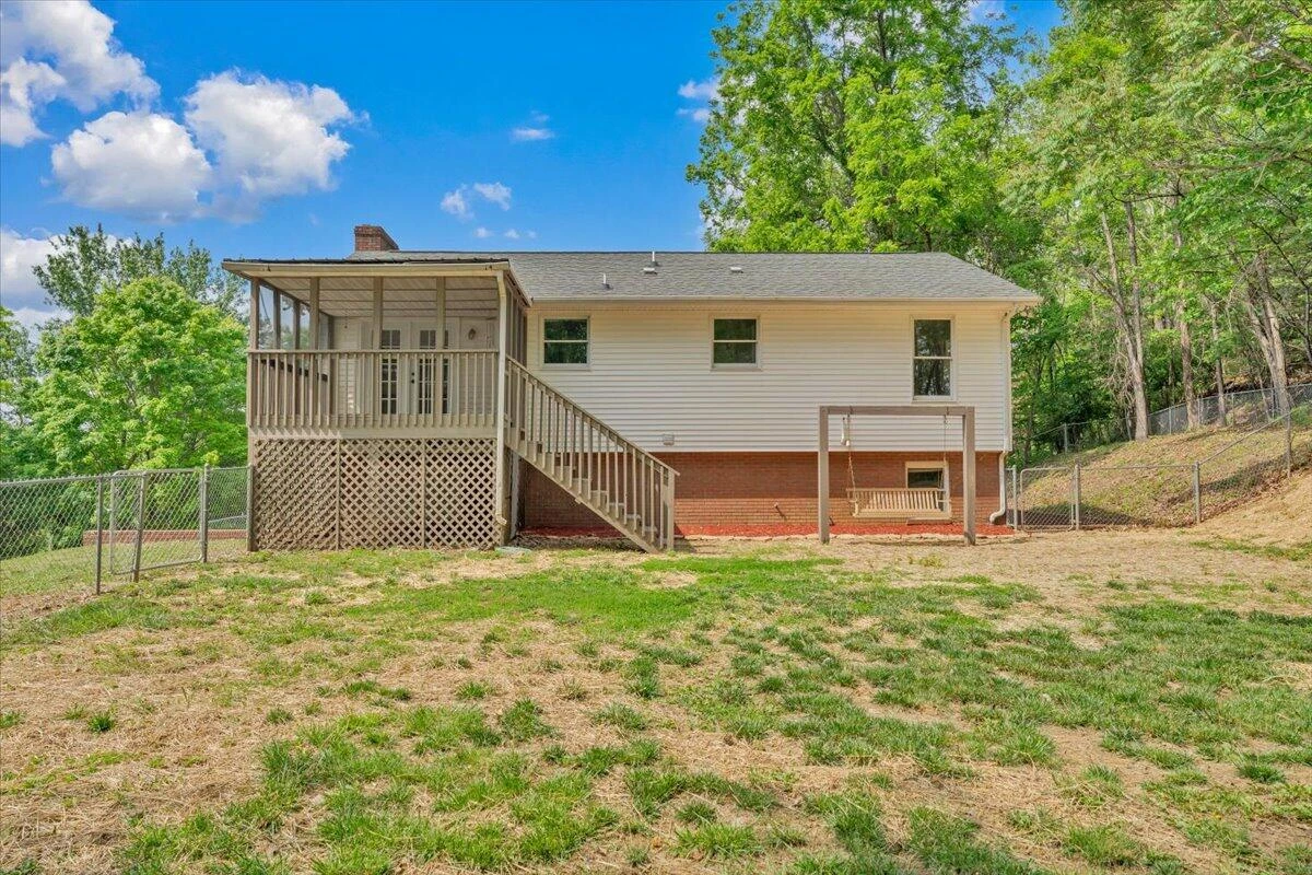 347 Roy RD - Photo 32