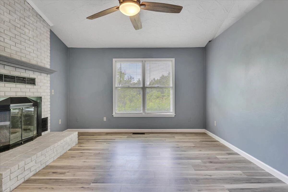 347 Roy RD - Photo 4