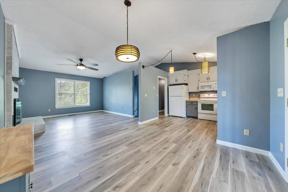 347 Roy RD - Photo 9