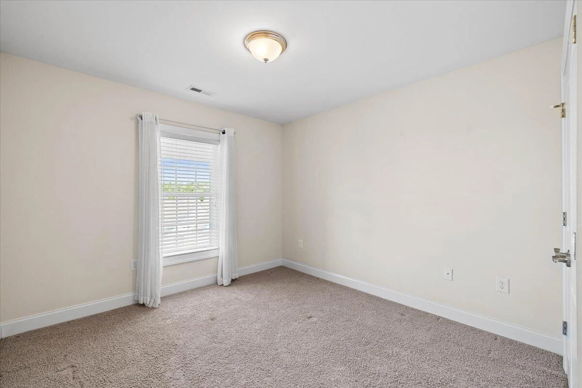 110 Phoenix BLVD NW - Photo 21