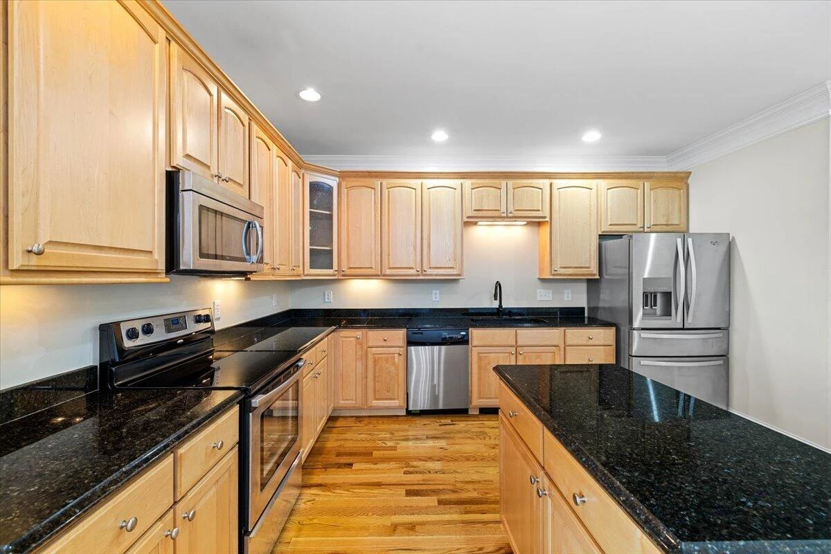 110 Phoenix BLVD NW - Photo 8