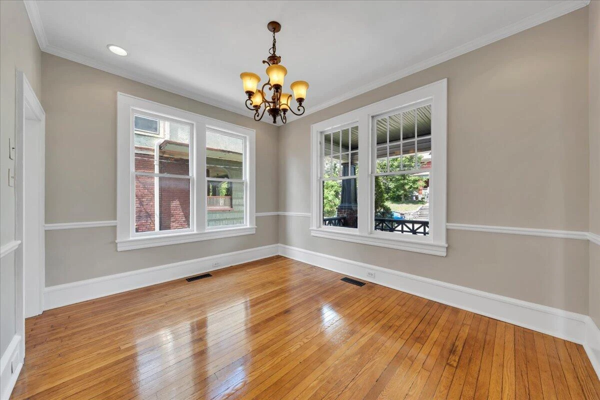 834 Day AVE SW - Photo 16
