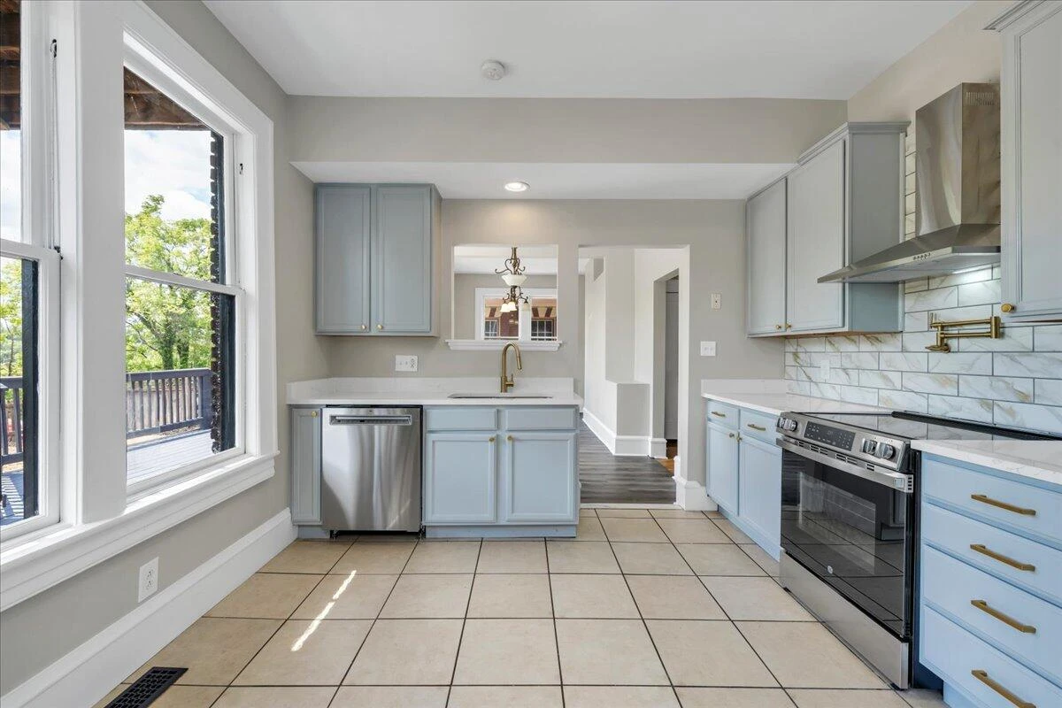834 Day AVE SW - Photo 22