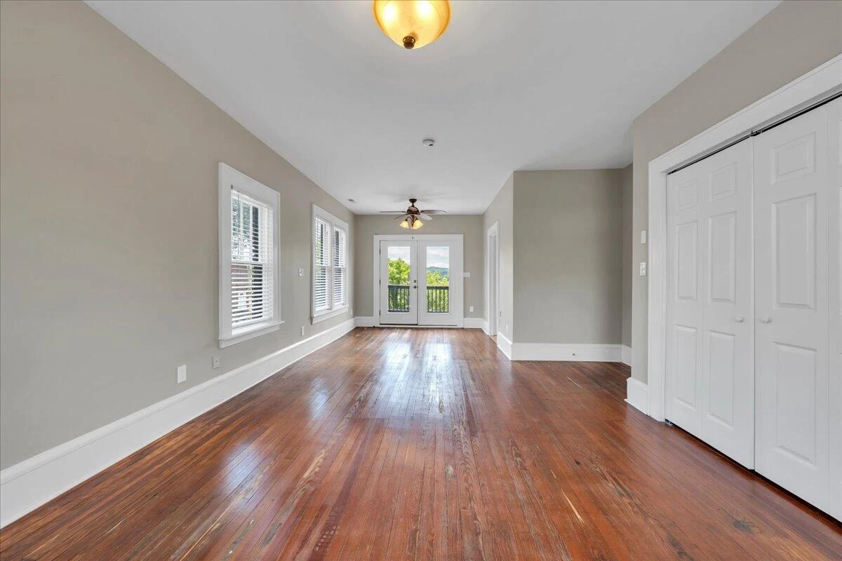 834 Day AVE SW - Photo 32