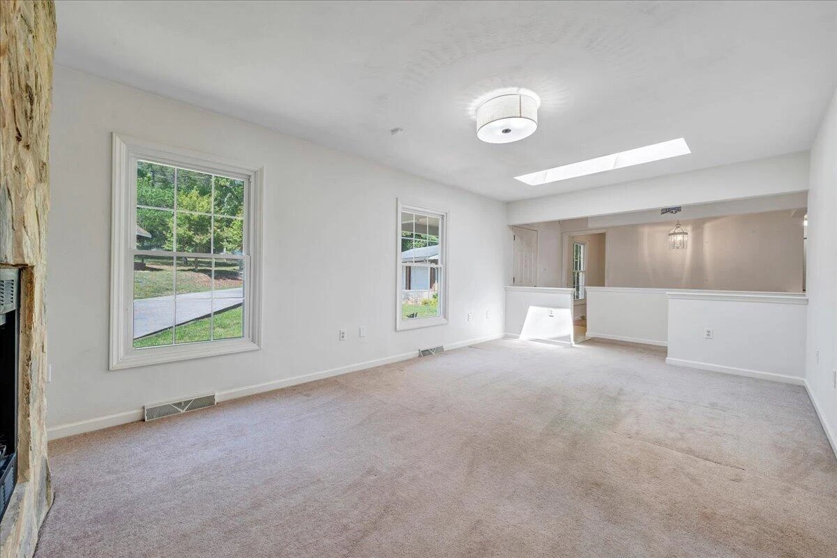 3222 Lakewood Forest RD - Photo 13