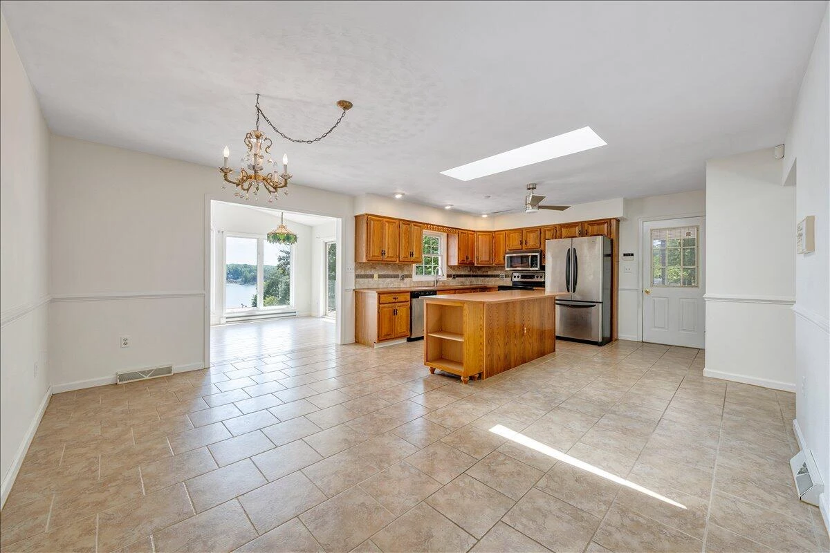 3222 Lakewood Forest RD - Photo 15