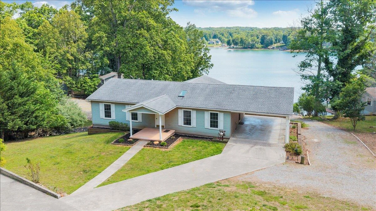 3222 Lakewood Forest RD - Photo 2
