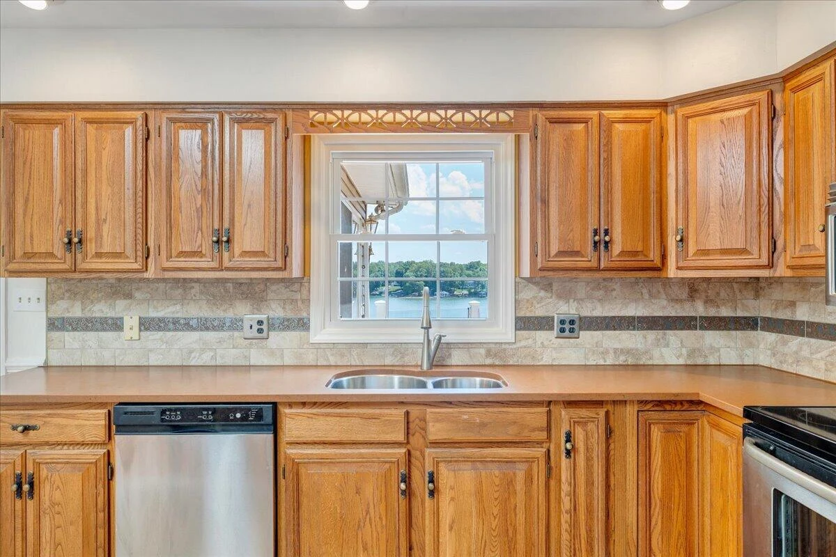 3222 Lakewood Forest RD - Photo 21