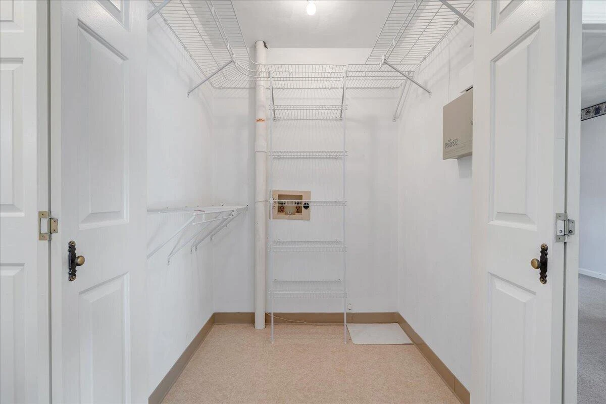 3222 Lakewood Forest RD - Photo 33