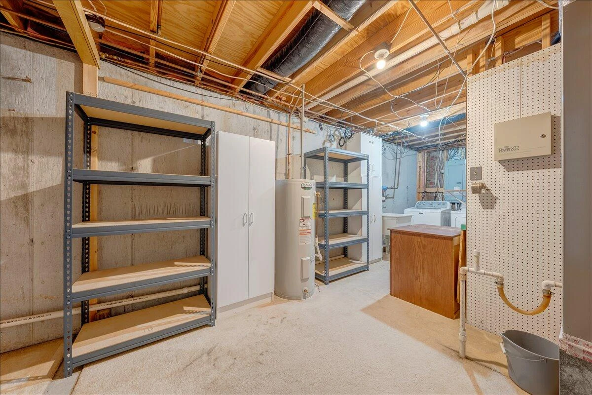 3222 Lakewood Forest RD - Photo 48