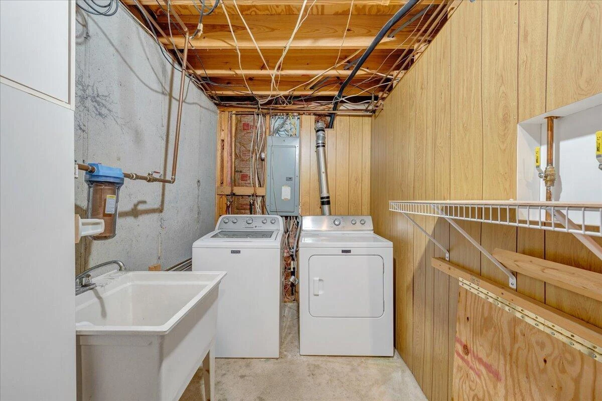 3222 Lakewood Forest RD - Photo 49