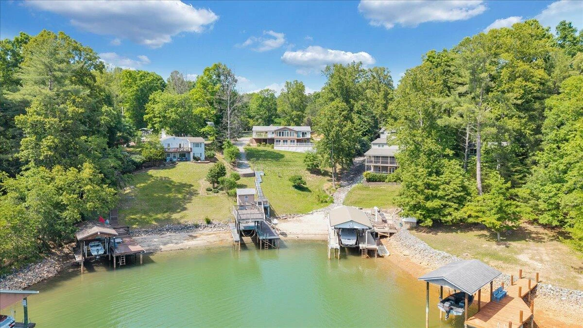 3222 Lakewood Forest RD - Photo 5