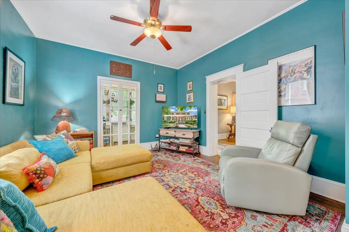 602 Walnut AVE SW - Photo 27
