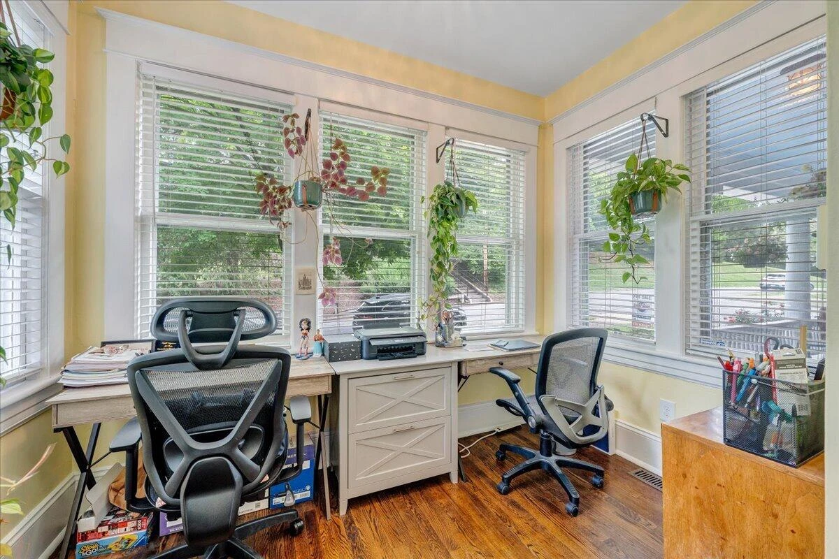 602 Walnut AVE SW - Photo 28