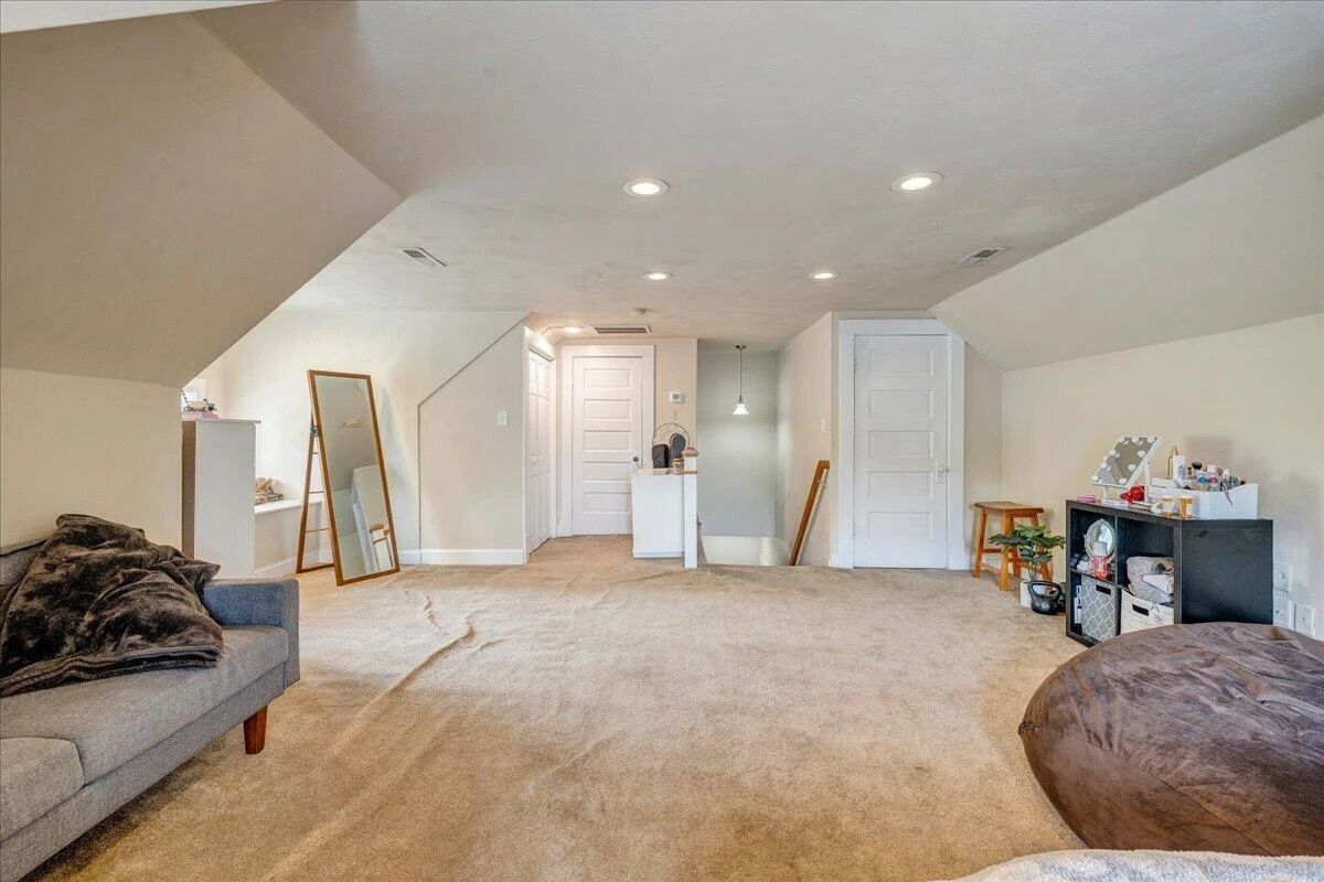 602 Walnut AVE SW - Photo 74