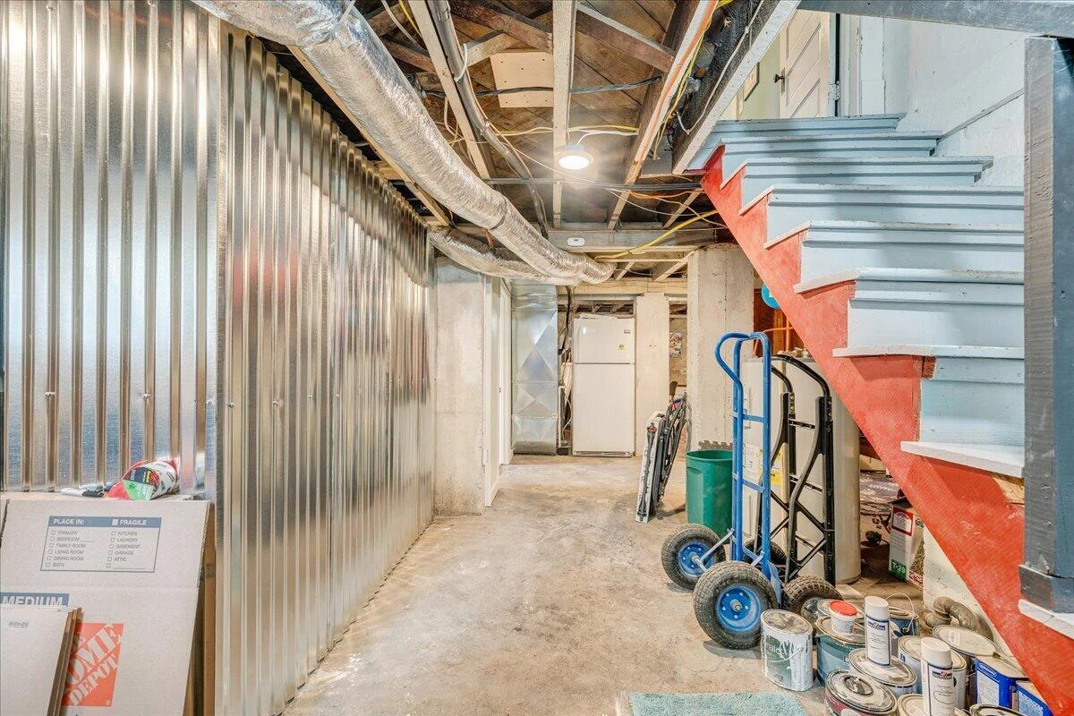 602 Walnut AVE SW - Photo 85