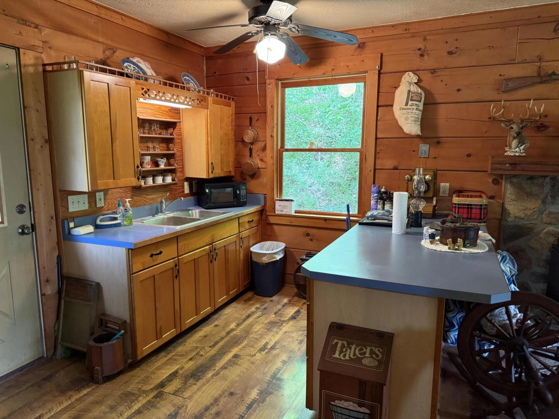 803 White Rock Gap RD - Photo 14