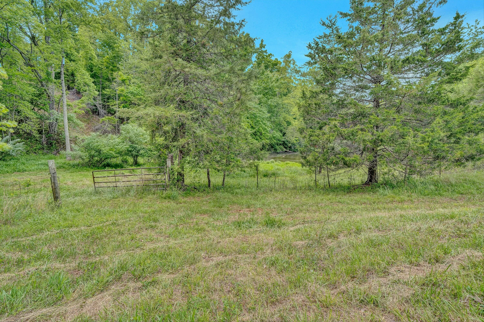 3835 Hardy RD - Photo 38