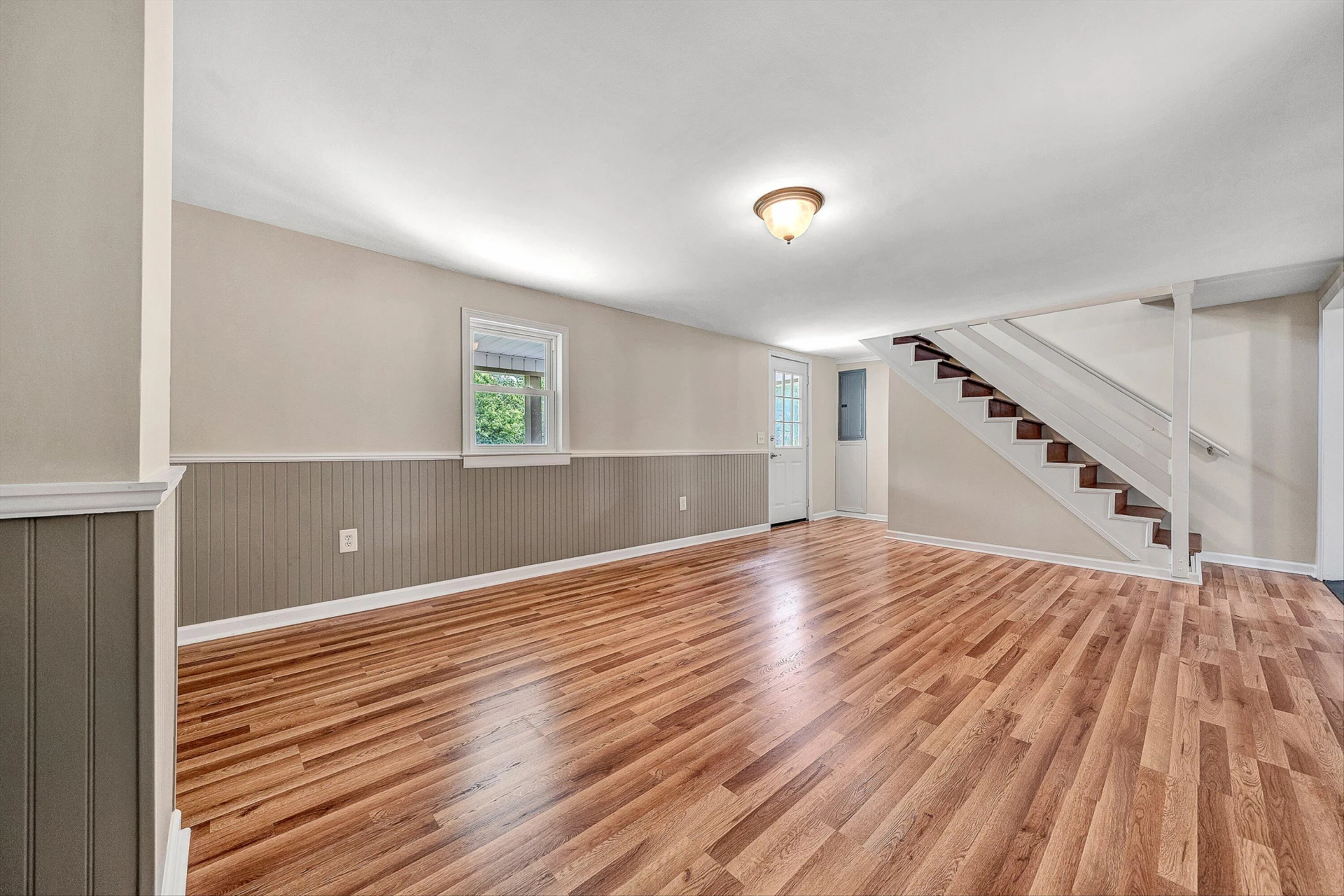 3835 Hardy RD - Photo 5