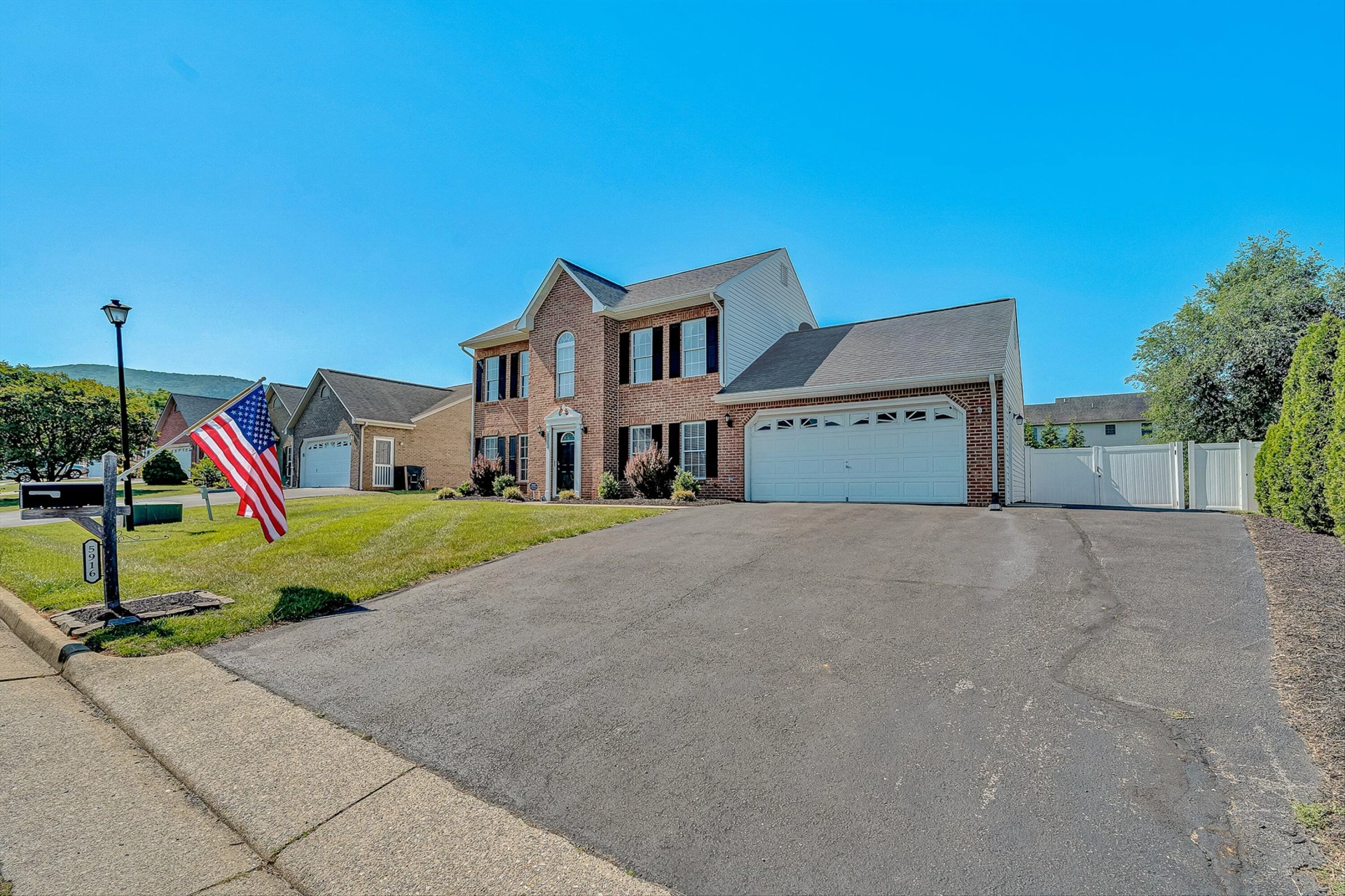 5916 Carolina TRL - Photo 2