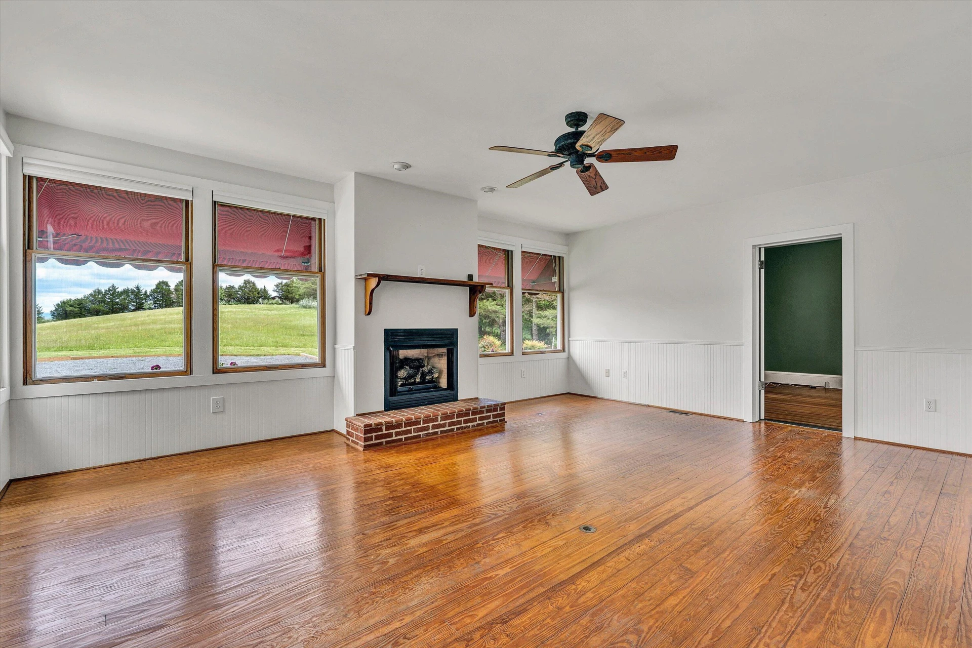 341 Springwood RD - Photo 8