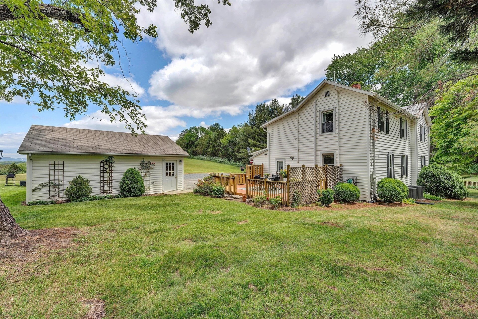 341 Springwood RD - Photo 45