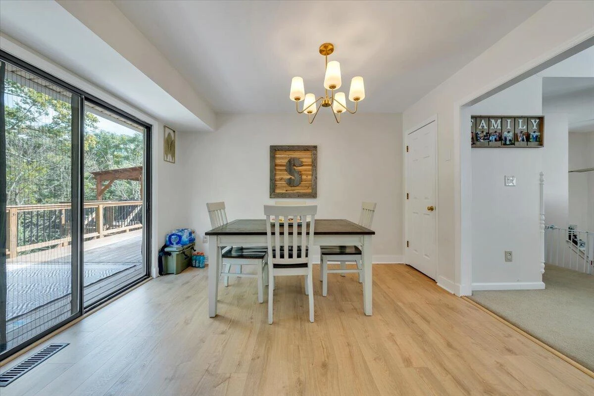 7851 Cedar Edge RD - Photo 8