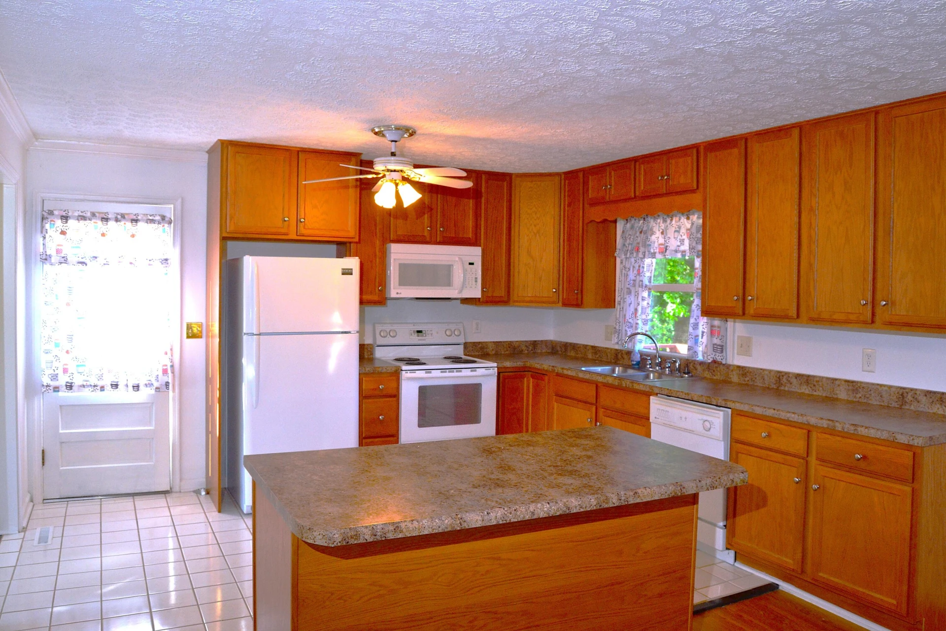 5012 Buffalo CIR - Photo 7