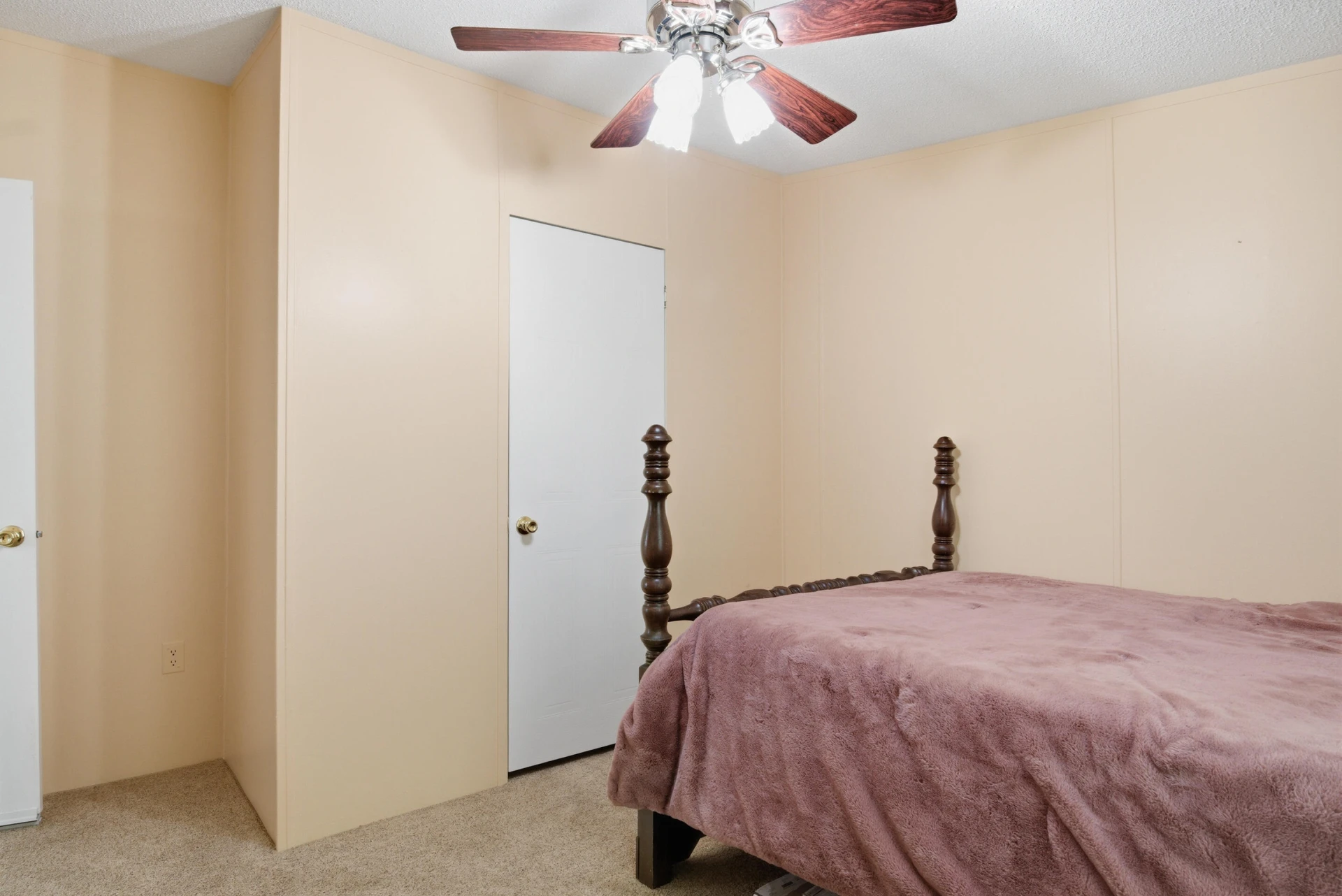 670 Liberty ST - Photo 20