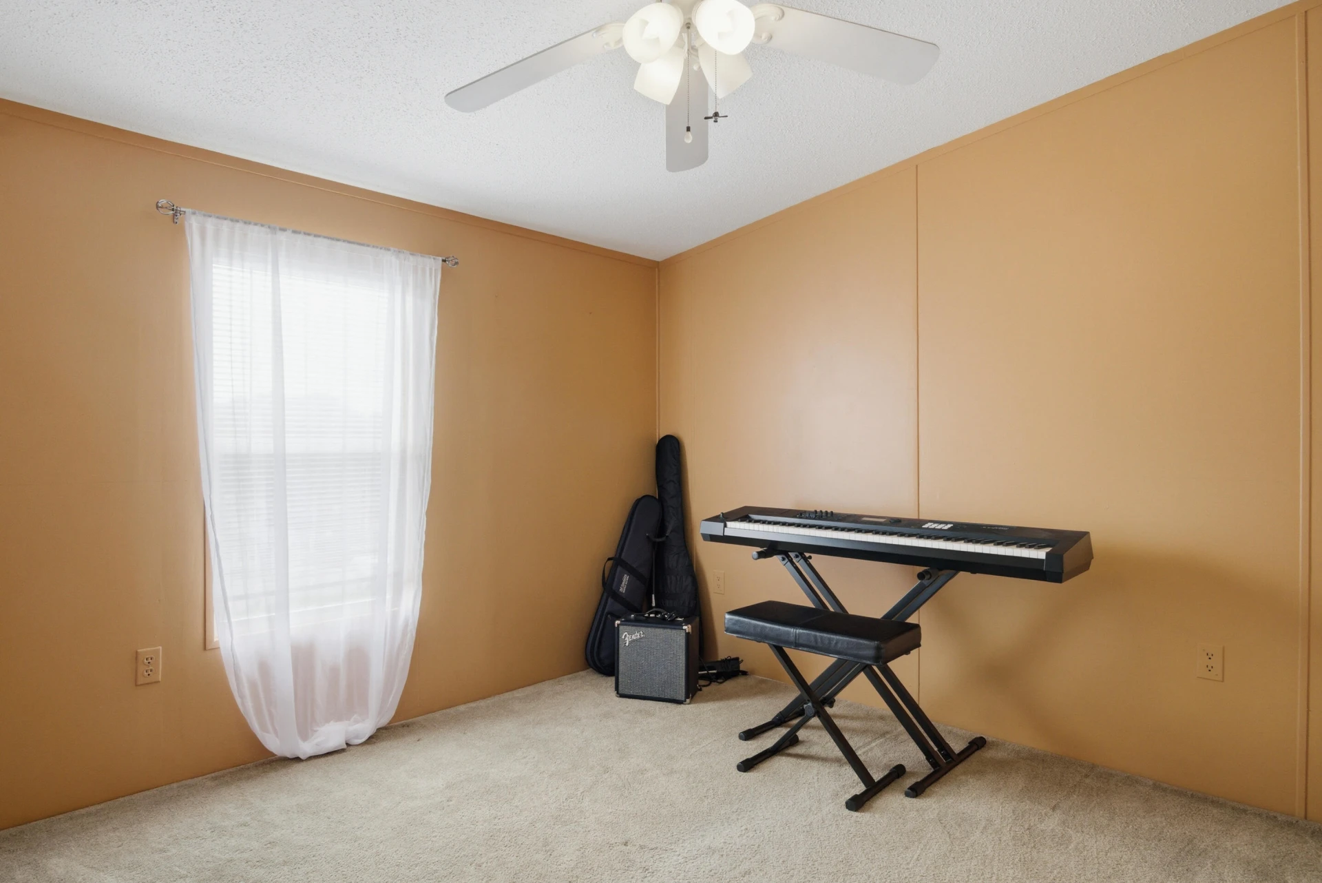 670 Liberty ST - Photo 21