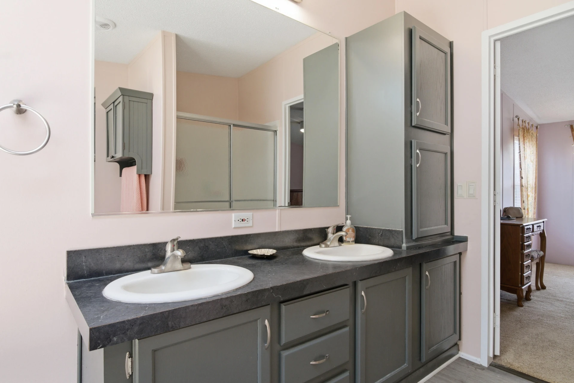 670 Liberty ST - Photo 29