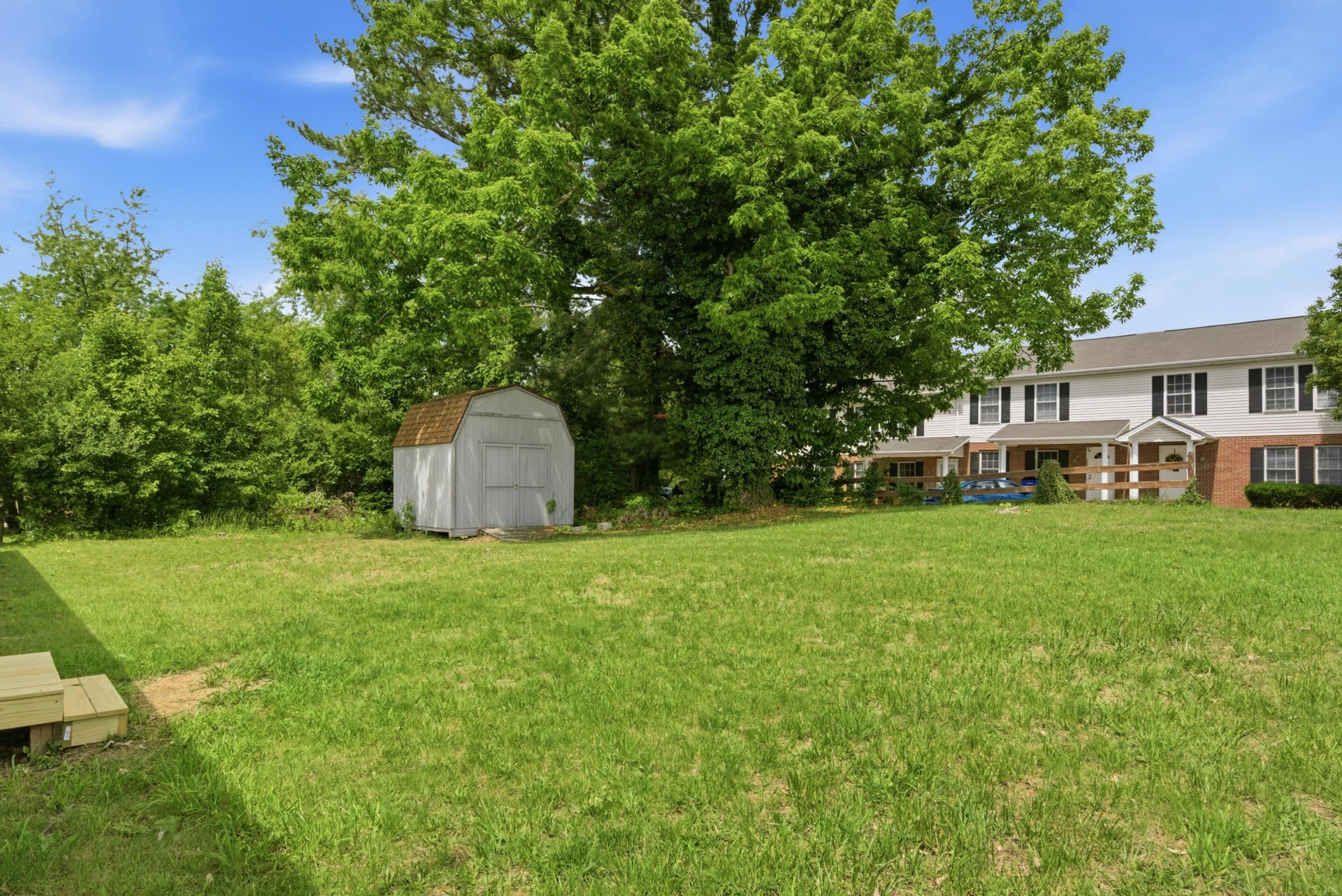 670 Liberty ST - Photo 32