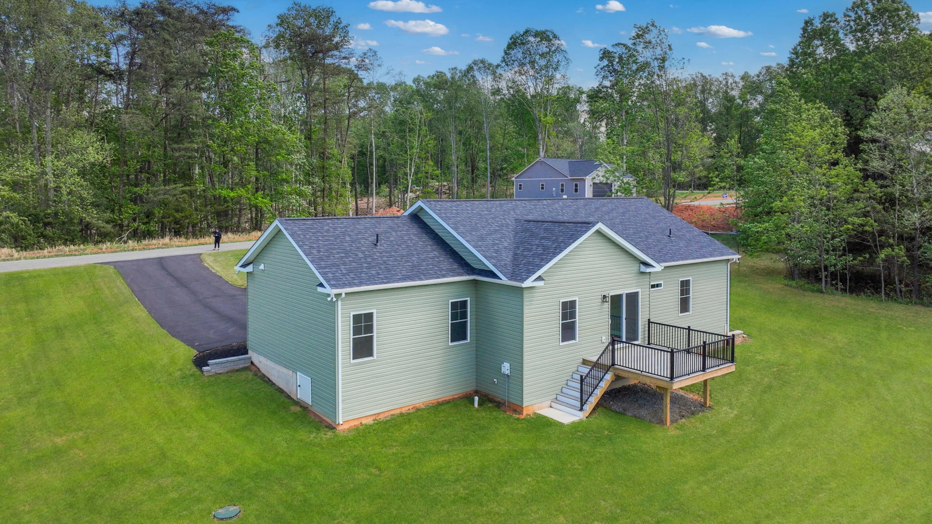 81 Belvior CIR - Photo 2