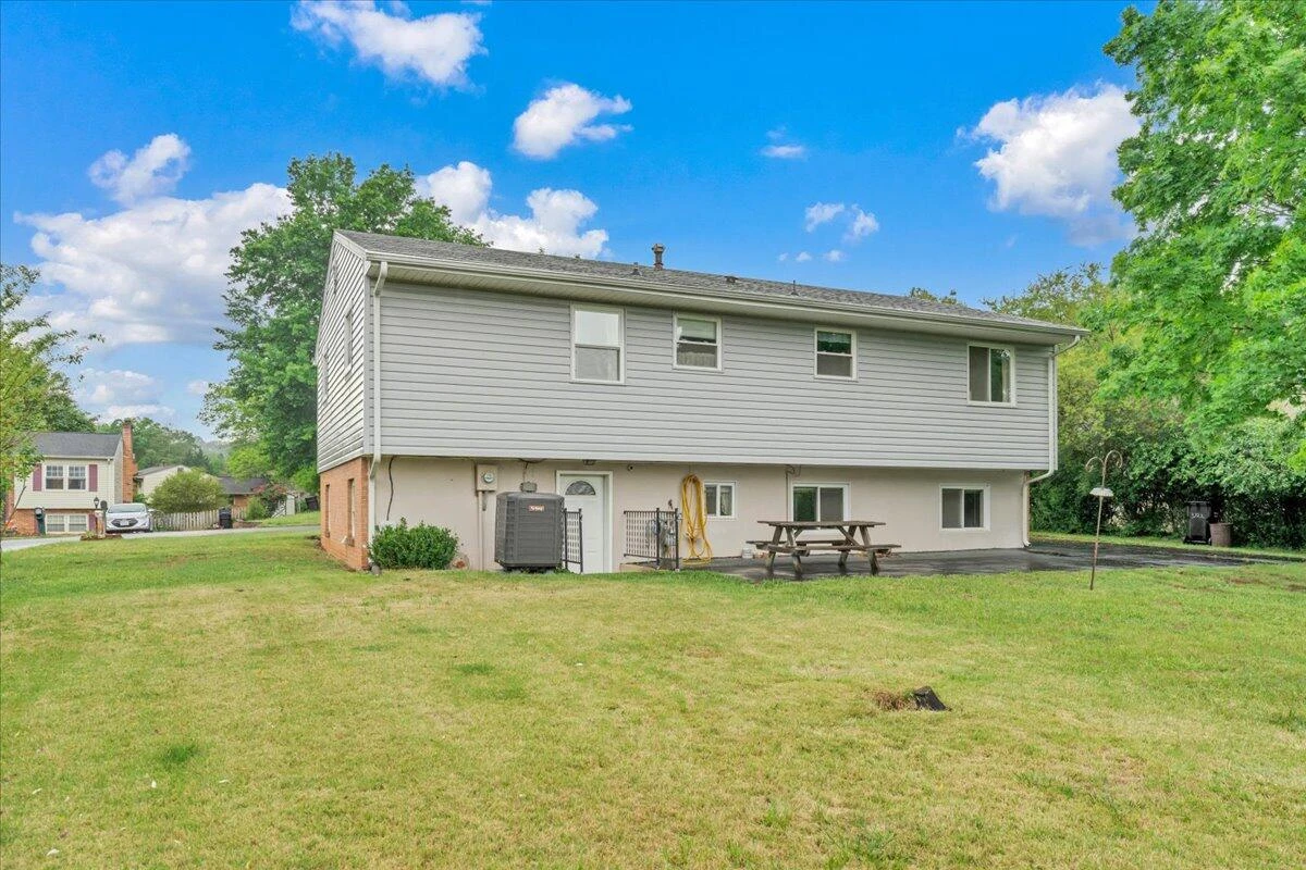 3722 Meadowlark RD - Photo 34