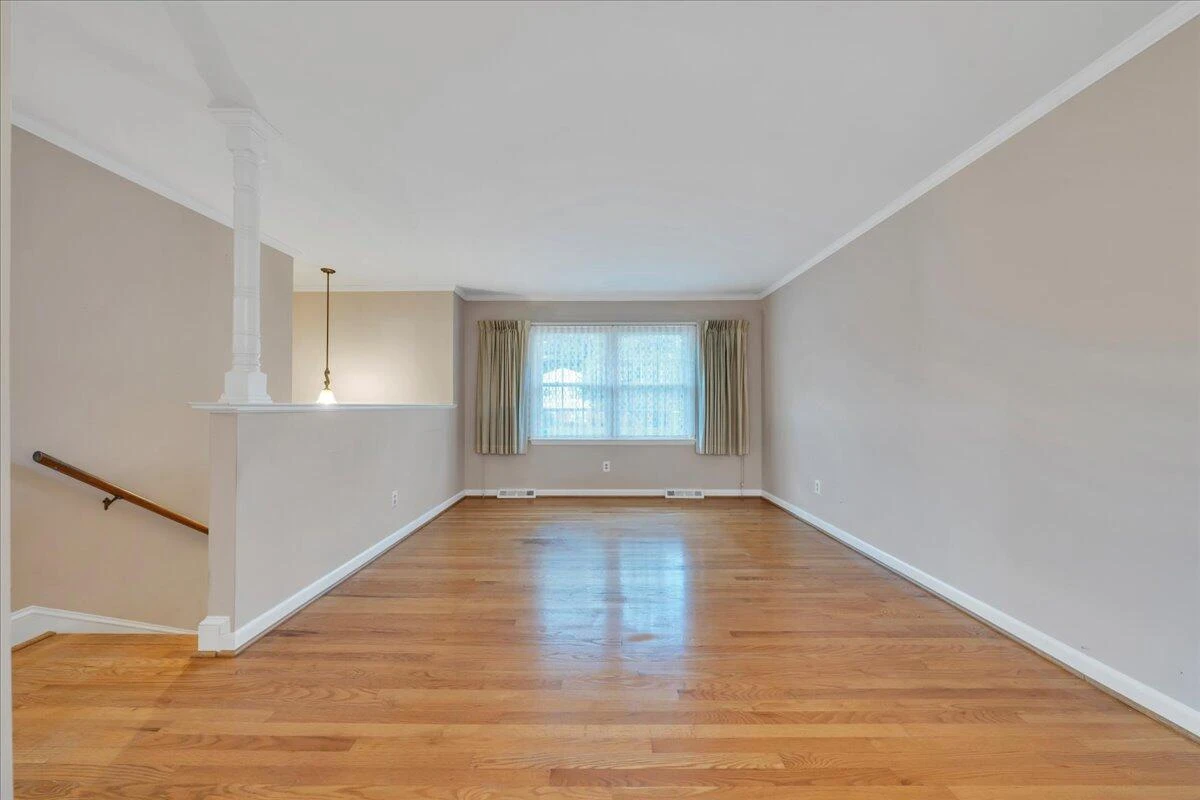 3722 Meadowlark RD - Photo 5