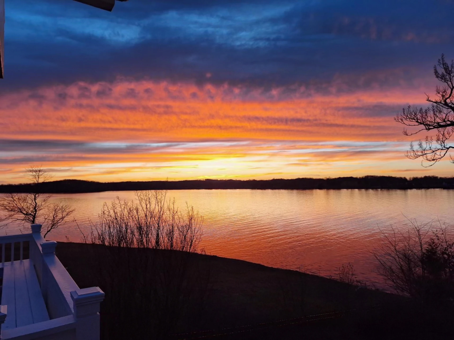 155 Shoreline CIR - Photo 4
