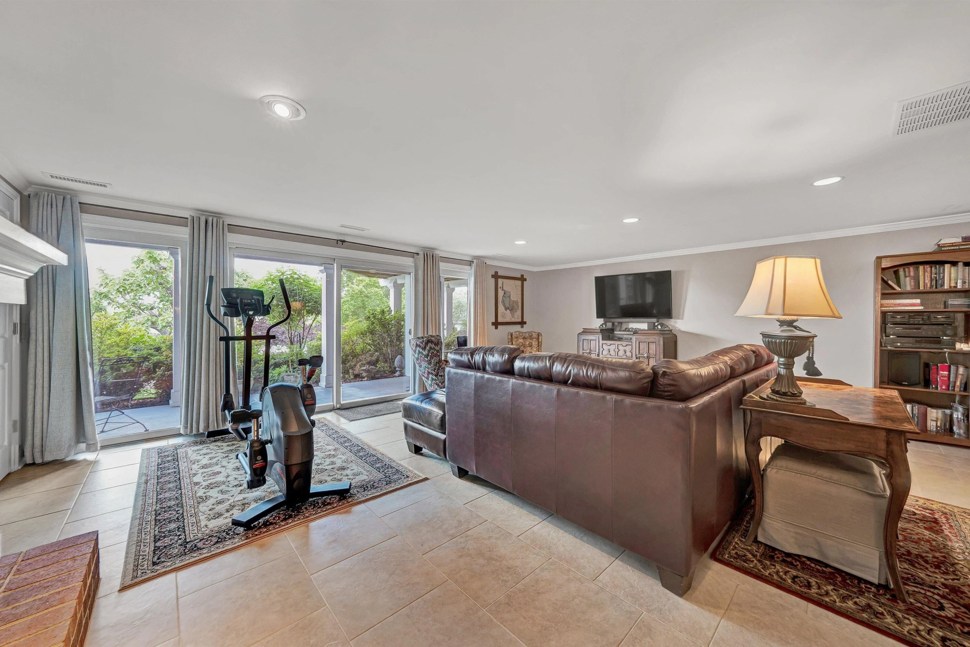 155 Shoreline CIR - Photo 47